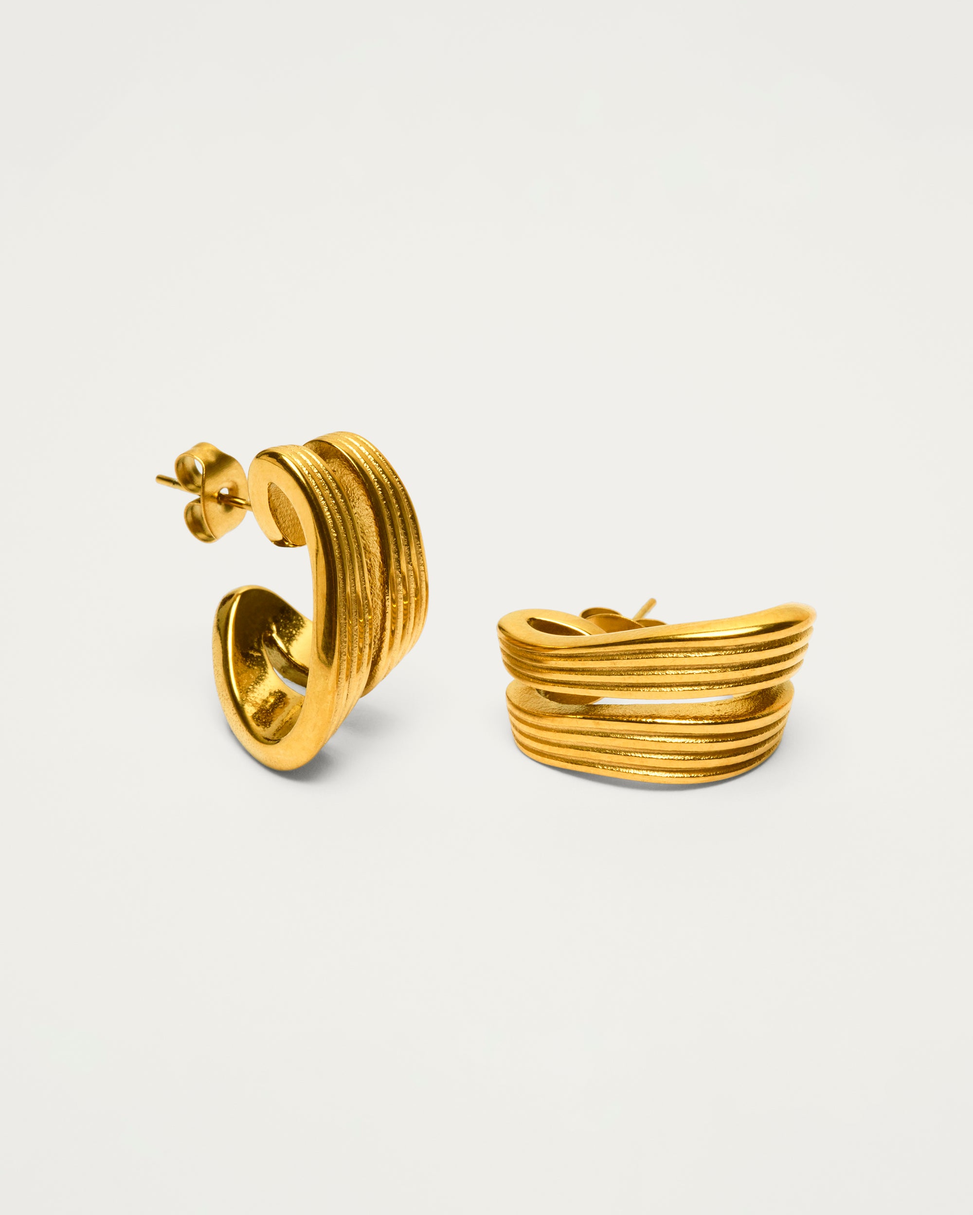 Gold Ribbed Curve Stud Earrings