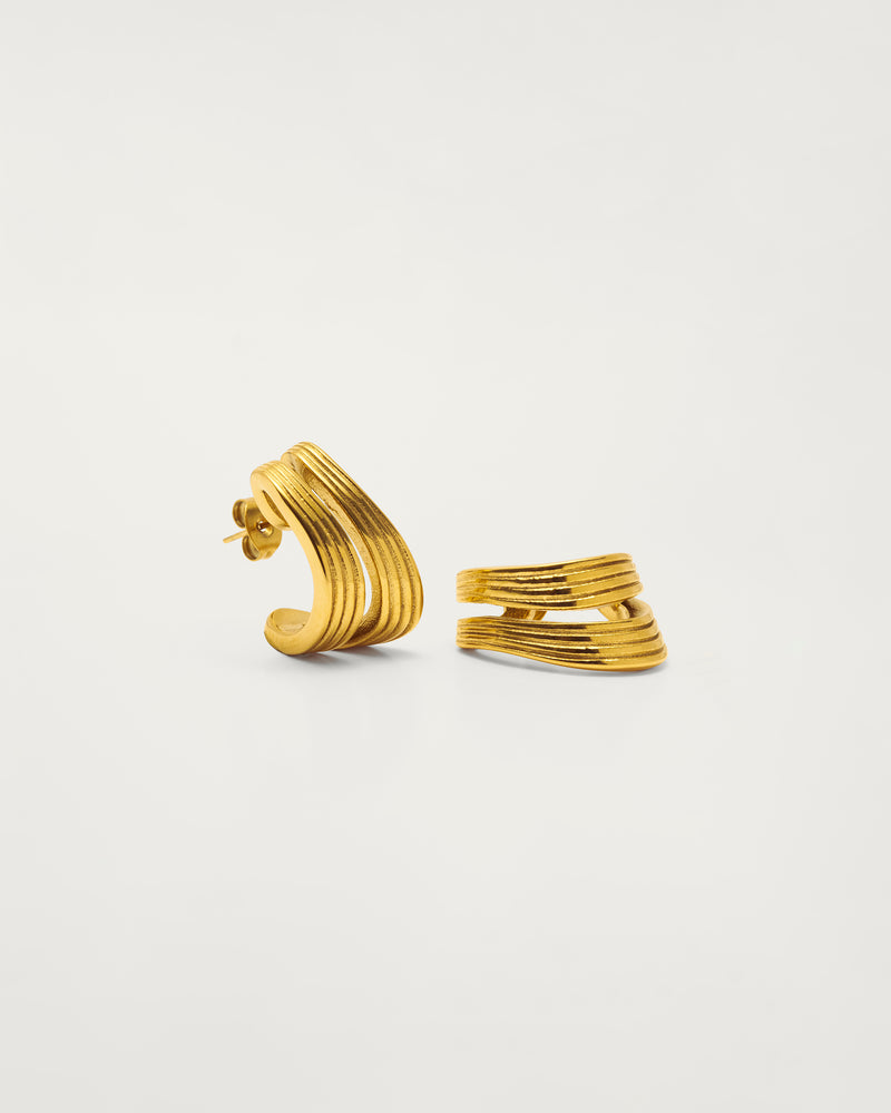 Gold Ribbed Curve Stud Earrings