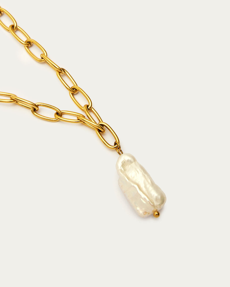 Pearl Pendant Chain Necklace